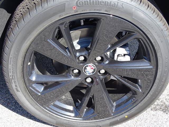Used 2022 Buick Envision Essence w/ Sport Touring Package FWD image 6