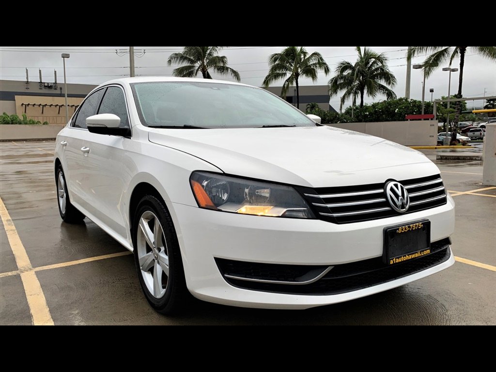 Used 2013 Volkswagen Passat 2.5 SE FWD image 3