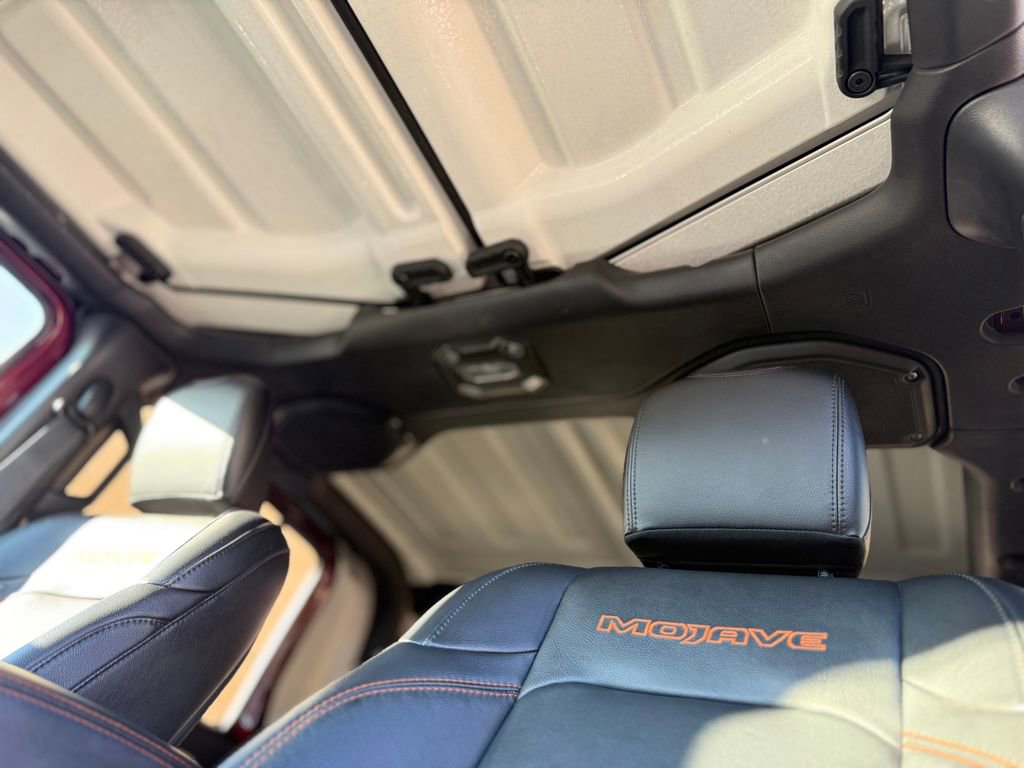 Used 2021 Jeep Gladiator Mojave w/ Cold Weather Group image 27