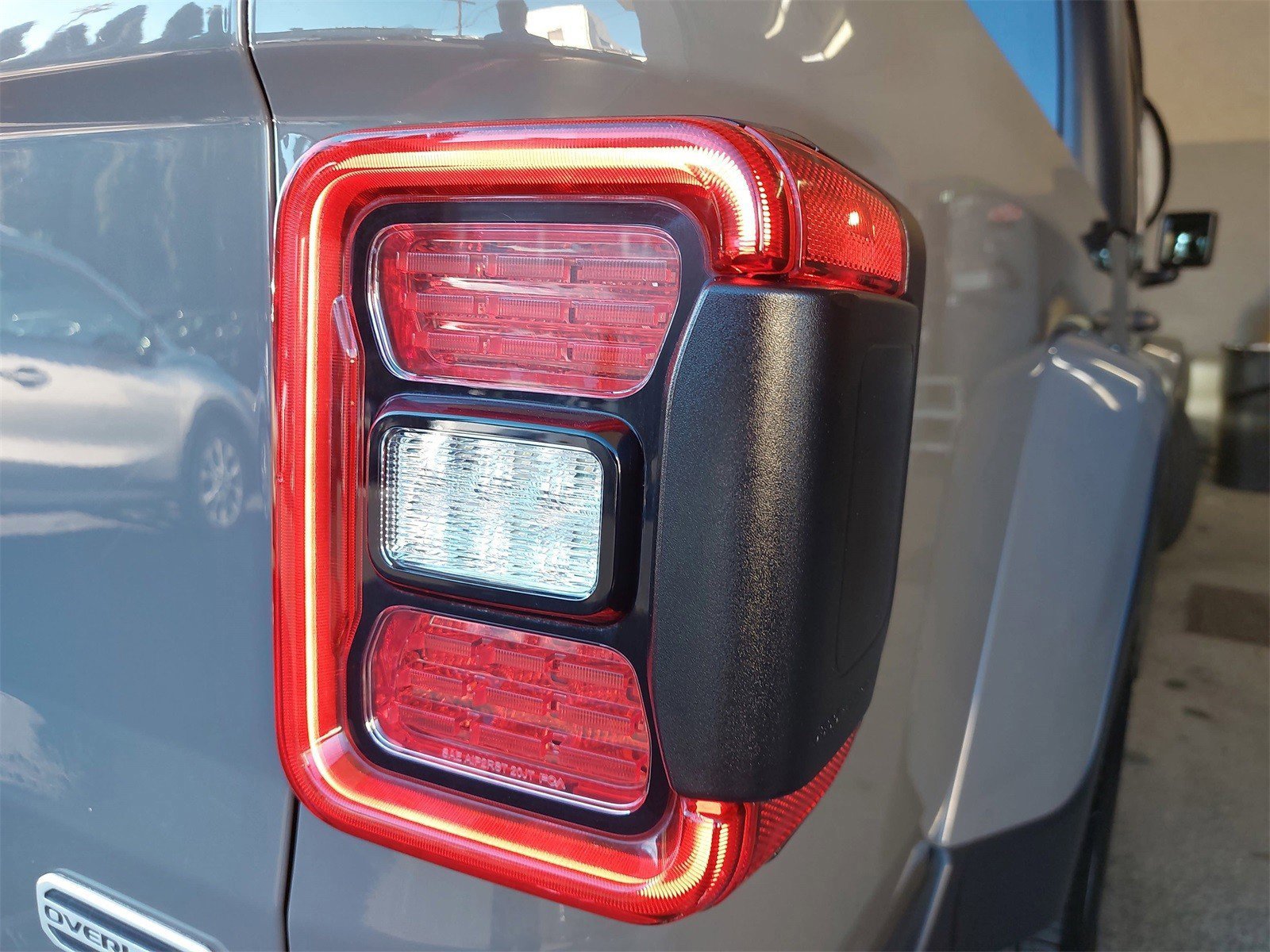 Used 2020 Jeep Gladiator Overland image 40