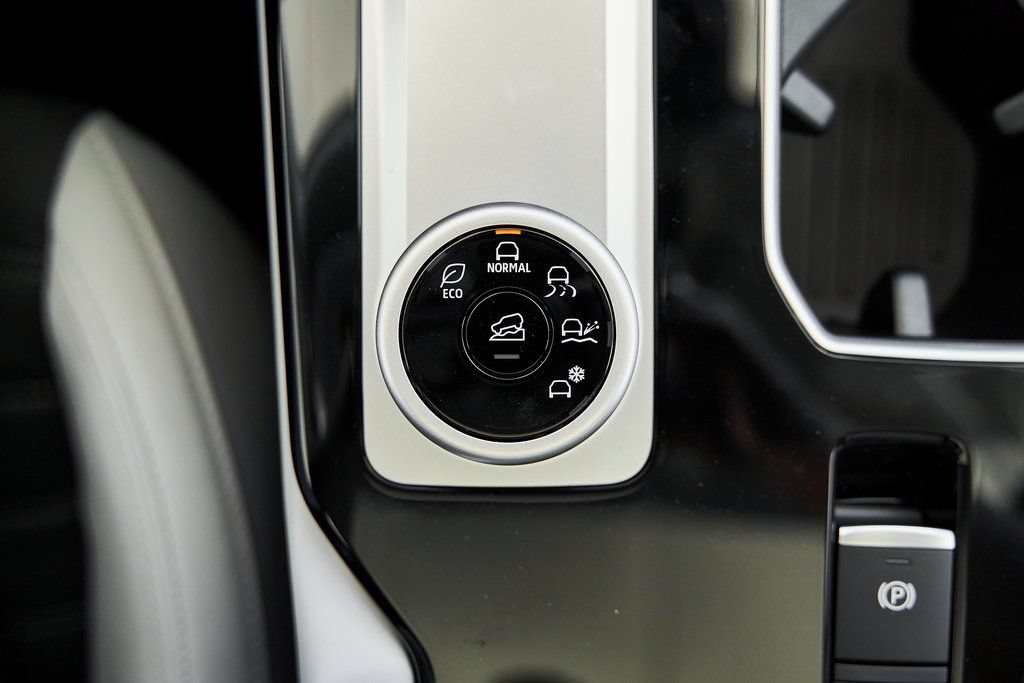 Used 2025 Mitsubishi Outlander SE FWD image 45