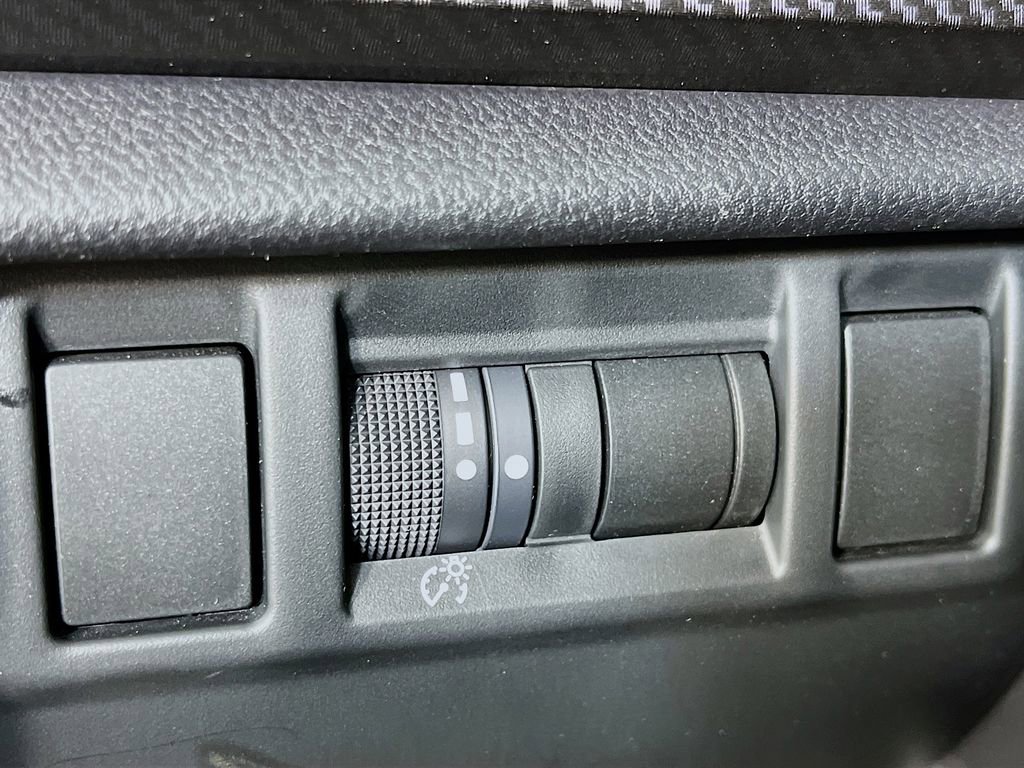 Used 2024 Subaru Crosstrek 2.5i Limited image 13