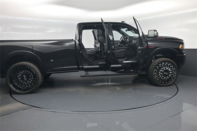 Used 2022 RAM 3500 Limited w/ Max Tow Package image 70