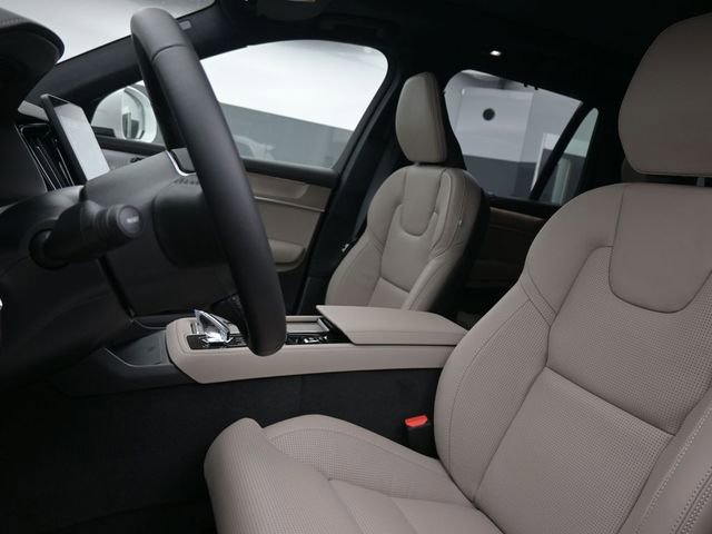 New 2026 Volvo XC90 B6 Ultra w/ Lounge Package image 9