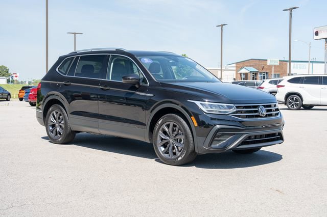 Certified 2023 Volkswagen Tiguan SE FWD image 8