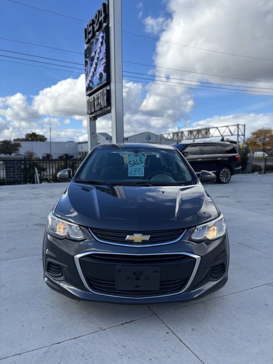 Used 2019 Chevrolet Sonic Premier image 2
