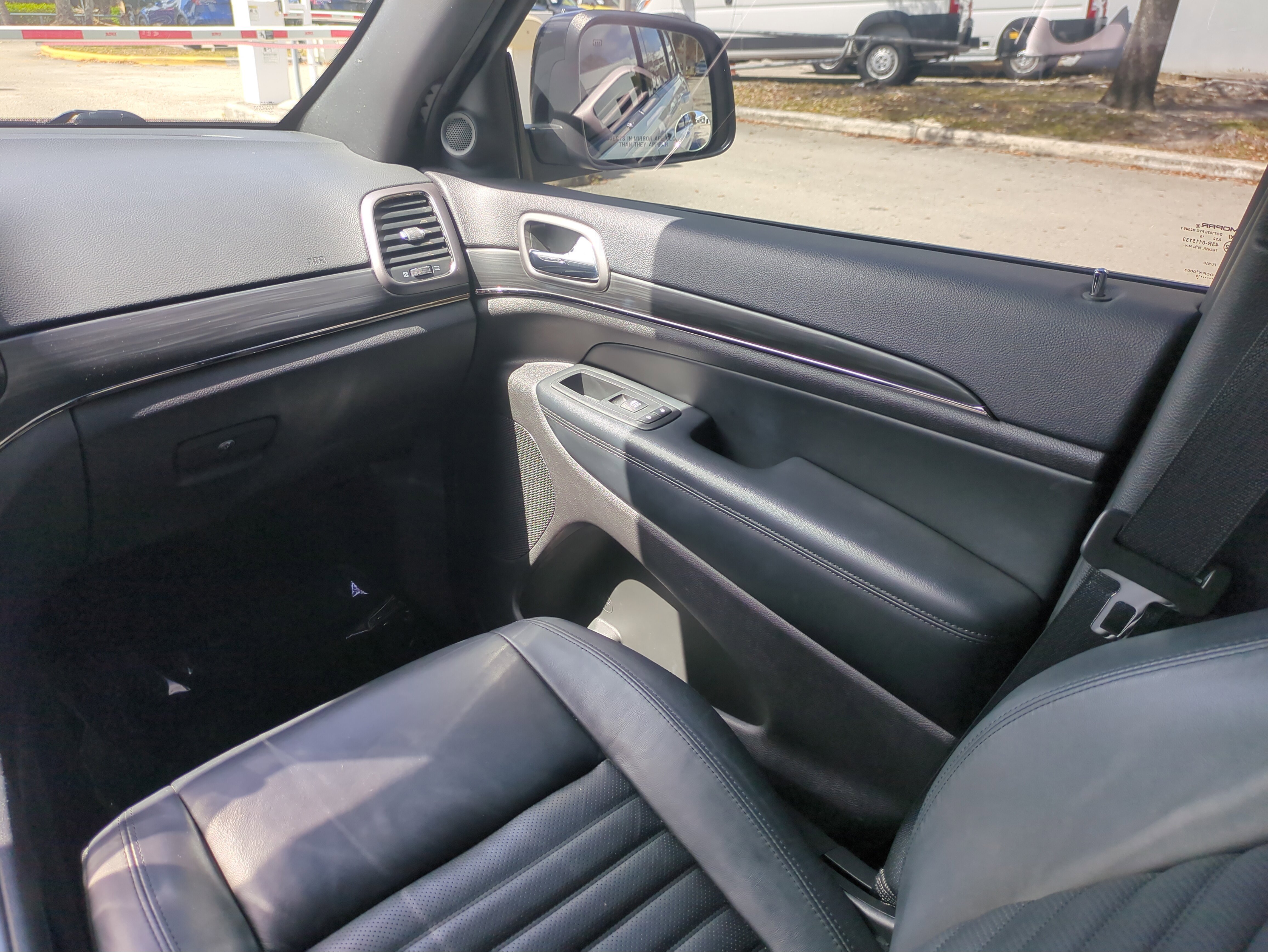 Used 2019 Jeep Grand Cherokee Limited X image 18