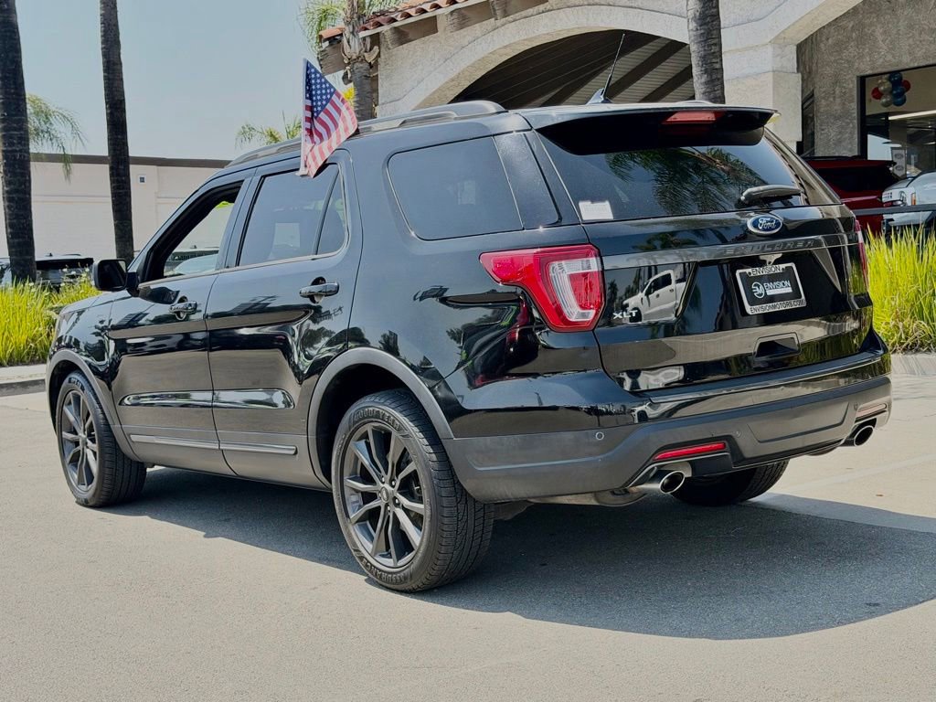 Certified 2018 Ford Explorer XLT FWD image 8
