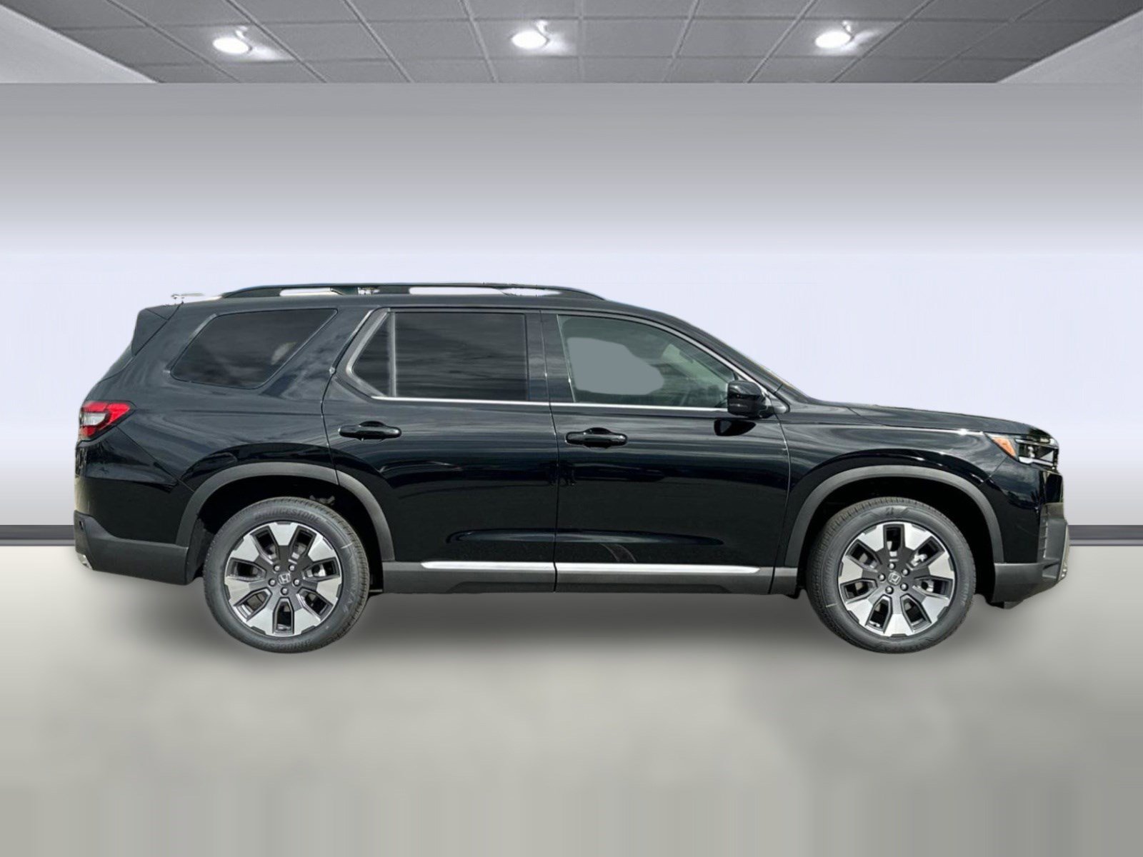 New 2026 Honda Pilot Touring image 7