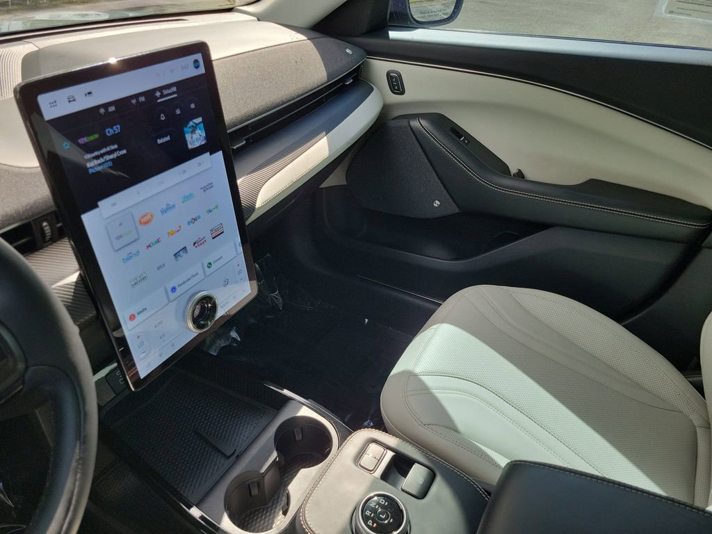 Used 2023 Ford Mustang Mach-E Premium image 27