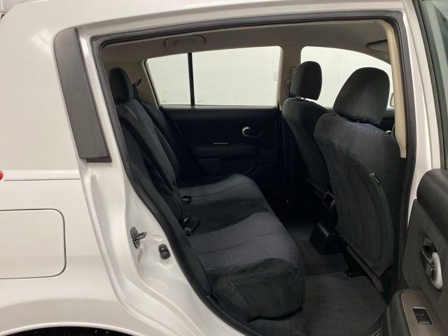 Used 2012 Nissan Versa SL image 22