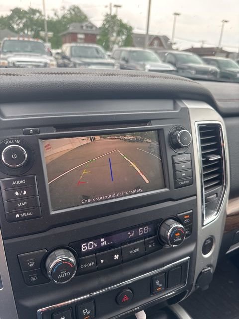 Used 2019 Nissan Titan SL AWD/4WD image 13