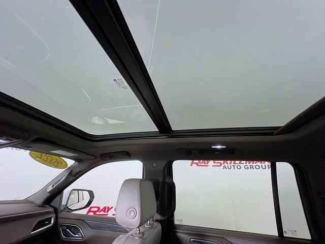 Used 2022 GMC Yukon XL SLT w/ SLT Luxury Package image 26