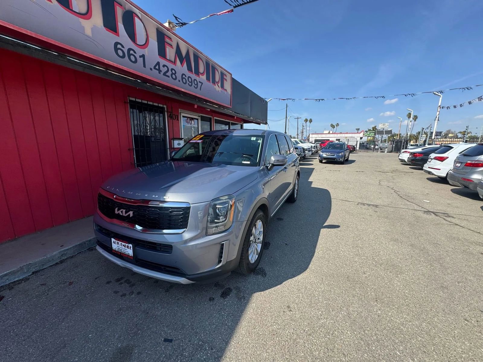 Used 2022 Kia Telluride LX image 2