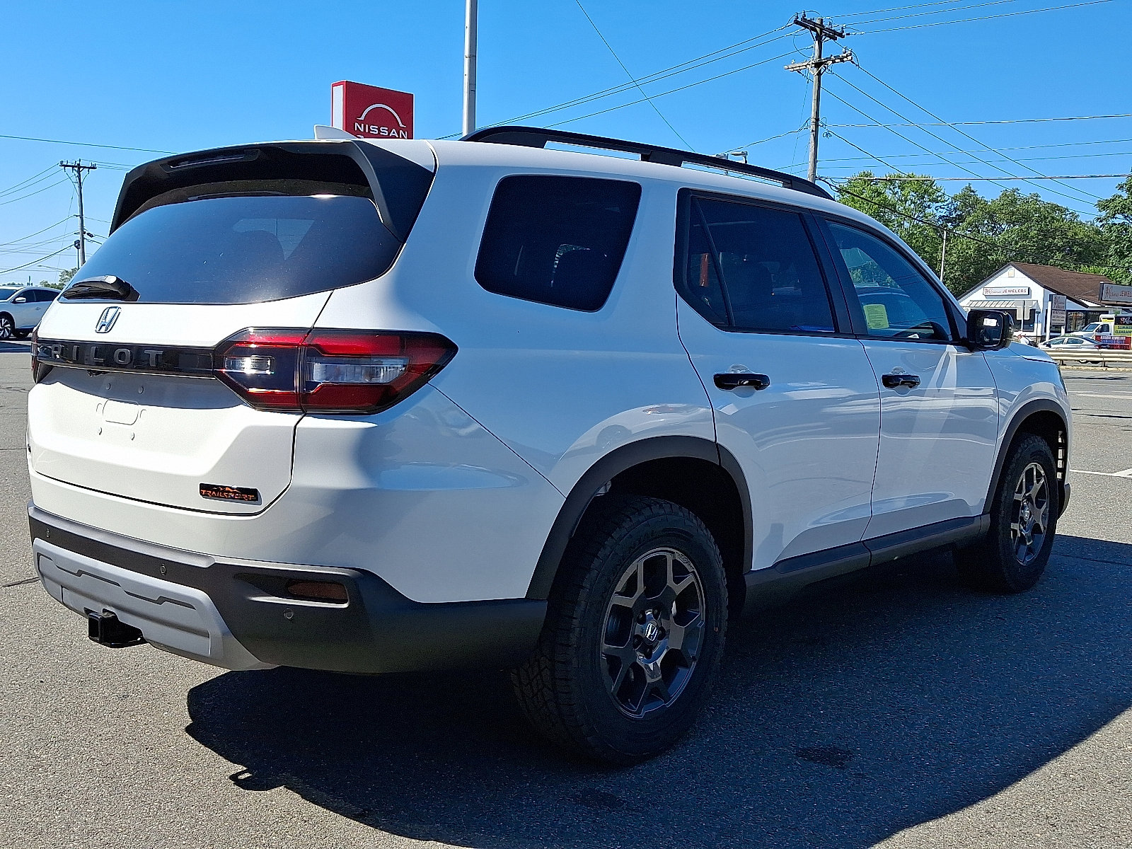 New 2025 Honda Pilot TrailSport image 3