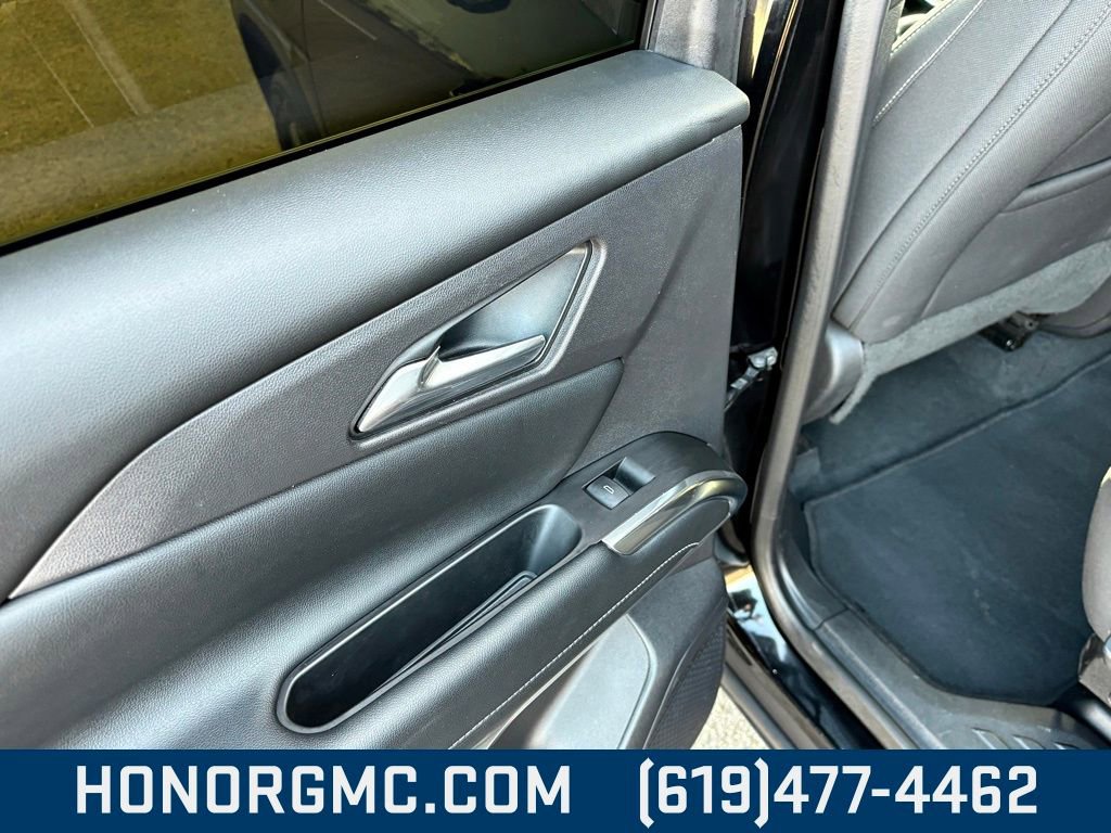 Used 2024 Chevrolet Traverse LT image 20