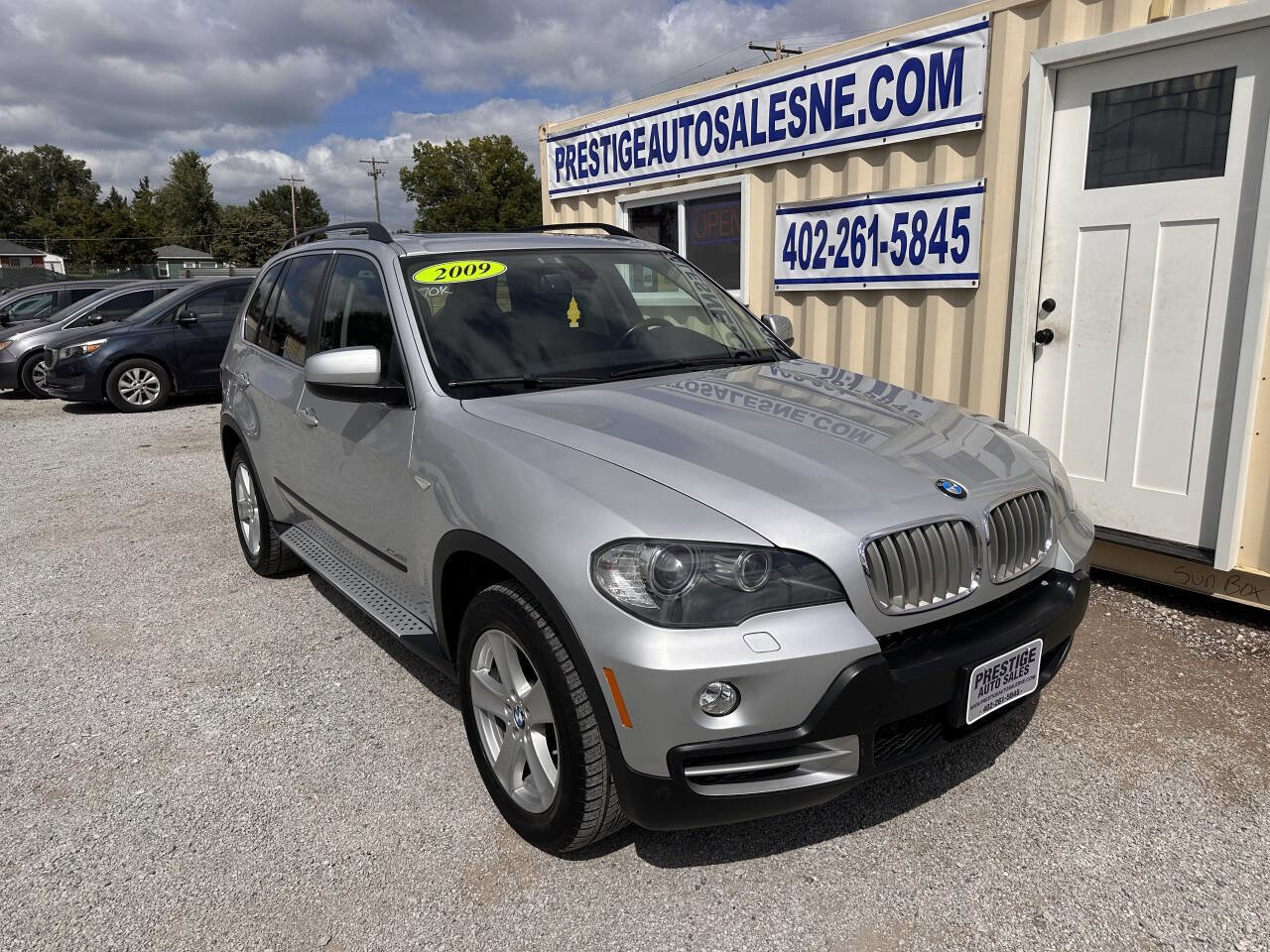 Used 2009 BMW X5 xDrive48i image 1