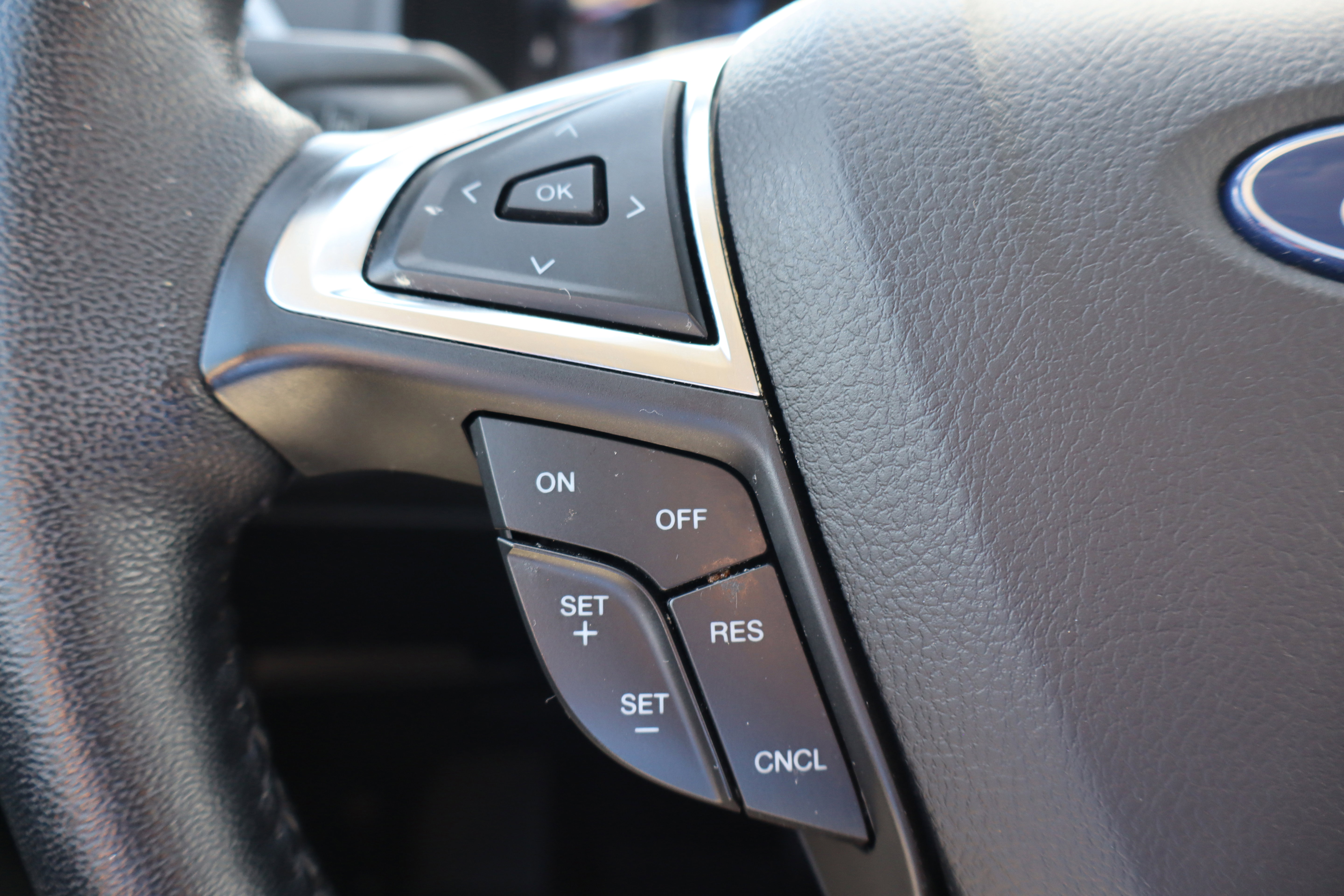 Used 2023 Ford Edge SEL w/ Convenience Package image 16