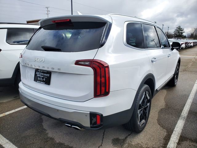 Used 2023 Kia Telluride S w/ S Sunroof Package image 4