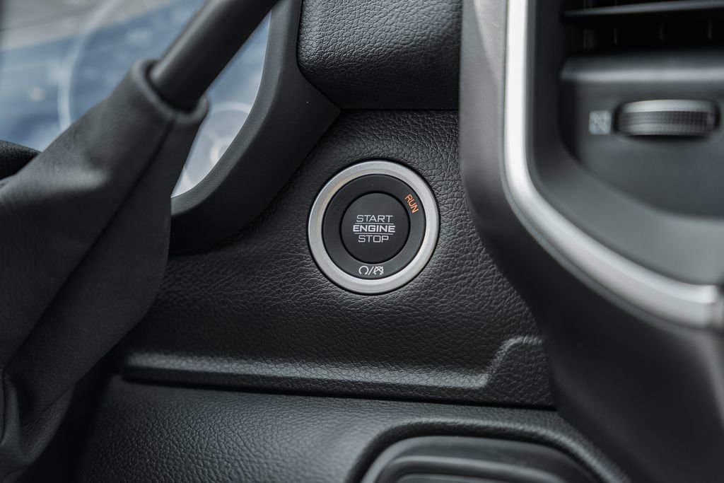 New 2026 RAM 2500 Big Horn AWD/4WD image 29