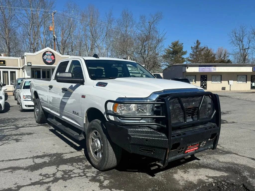 Used 2019 RAM 2500 Tradesman w/ Chrome Appearance Group image 3