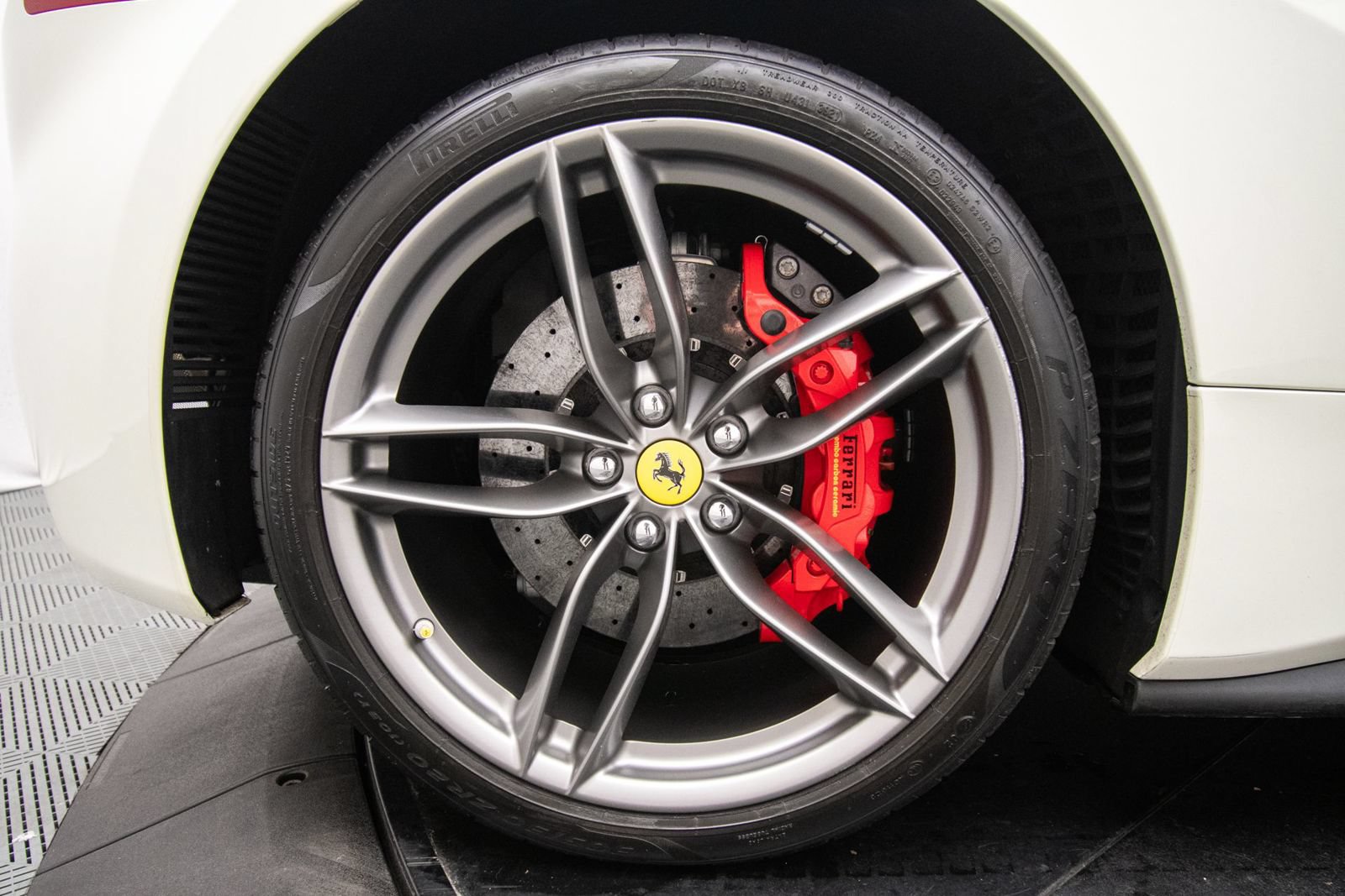 Used 2018 Ferrari 488 Spider RWD image 41