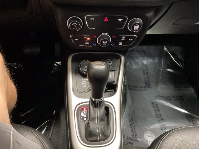 Used 2021 Jeep Compass Latitude AWD/4WD image 36