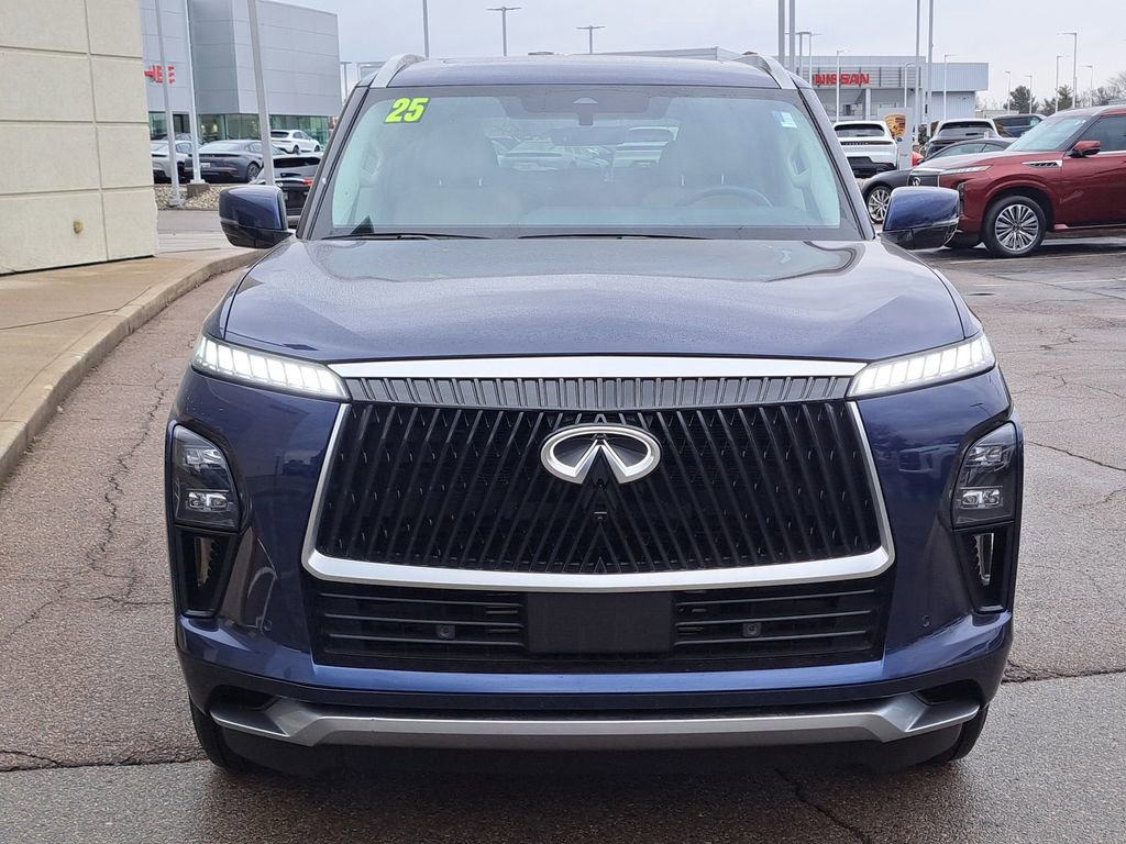 Certified 2025 INFINITI QX80 Pure w/ Cargo Package image 8