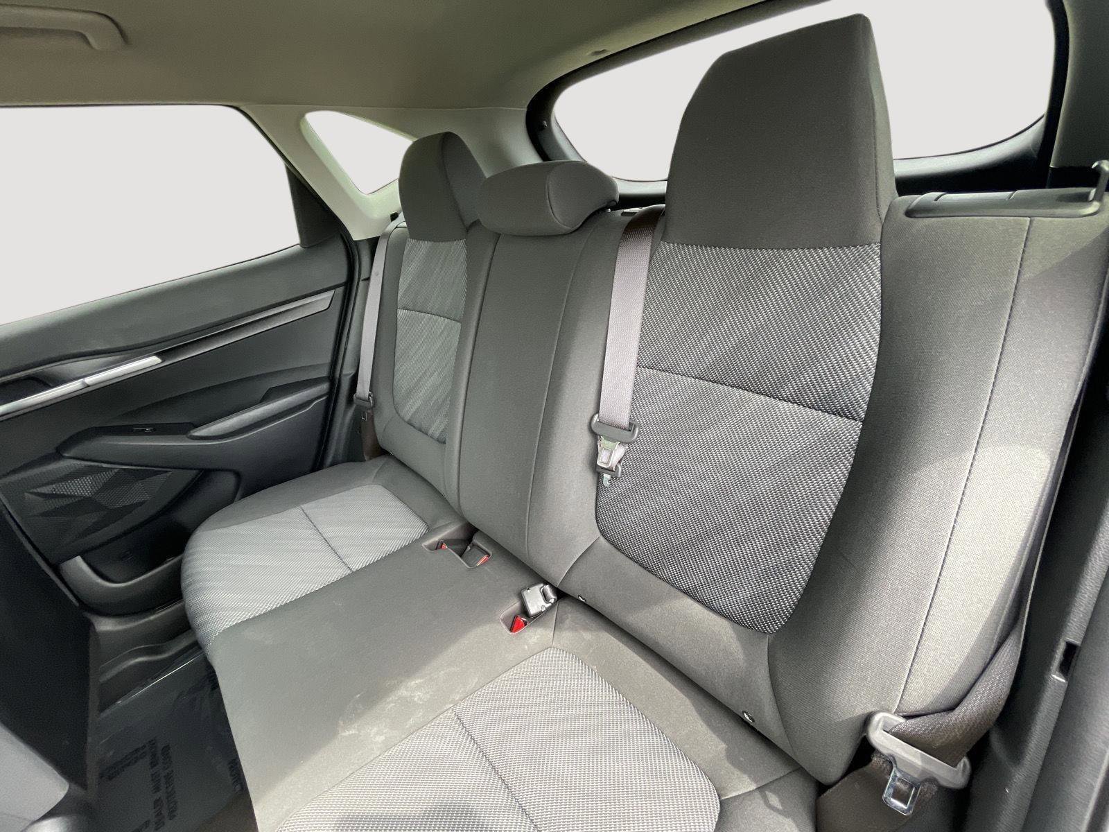Used 2022 Kia Seltos LX image 18