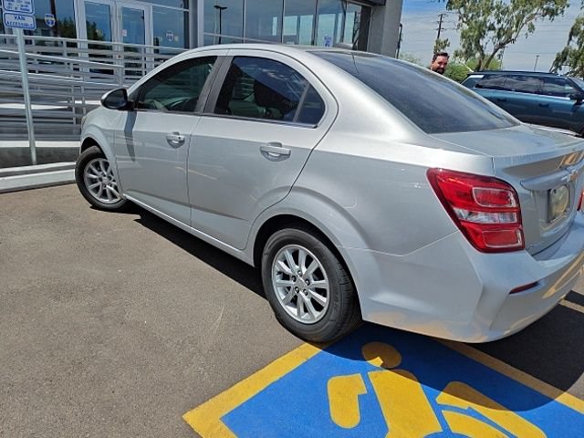 Used 2017 Chevrolet Sonic LT FWD image 11