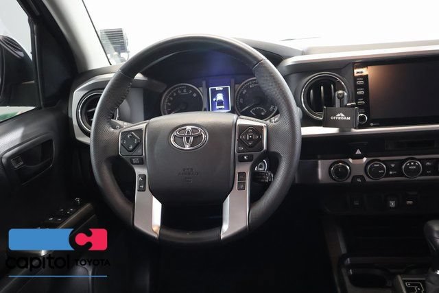 Certified 2022 Toyota Tacoma SR5 AWD/4WD image 15