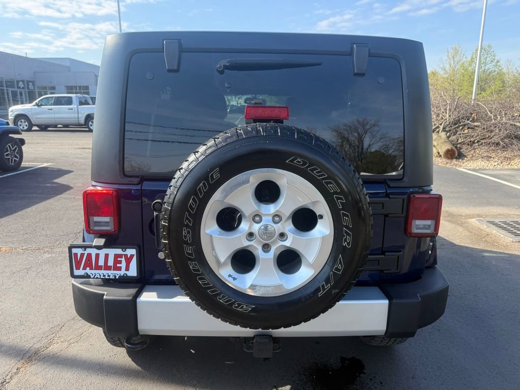 Used 2013 Jeep Wrangler Unlimited Sahara w/ Connectivity Group image 4