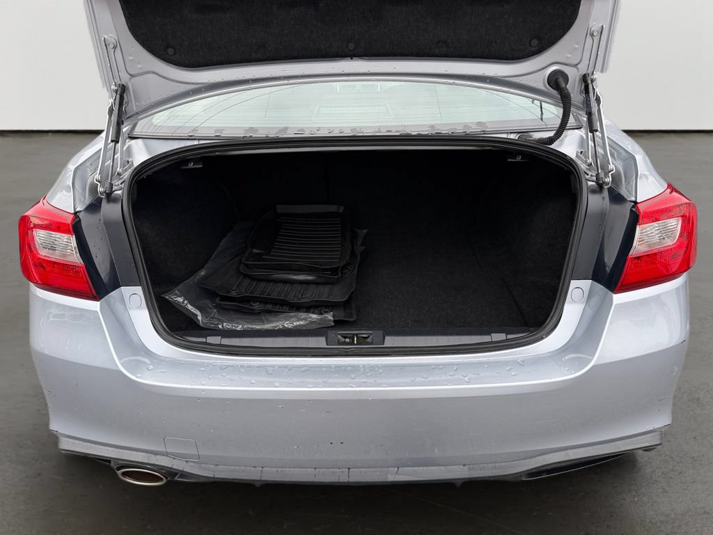 Used 2018 Subaru Legacy 2.5i Premium AWD/4WD image 11