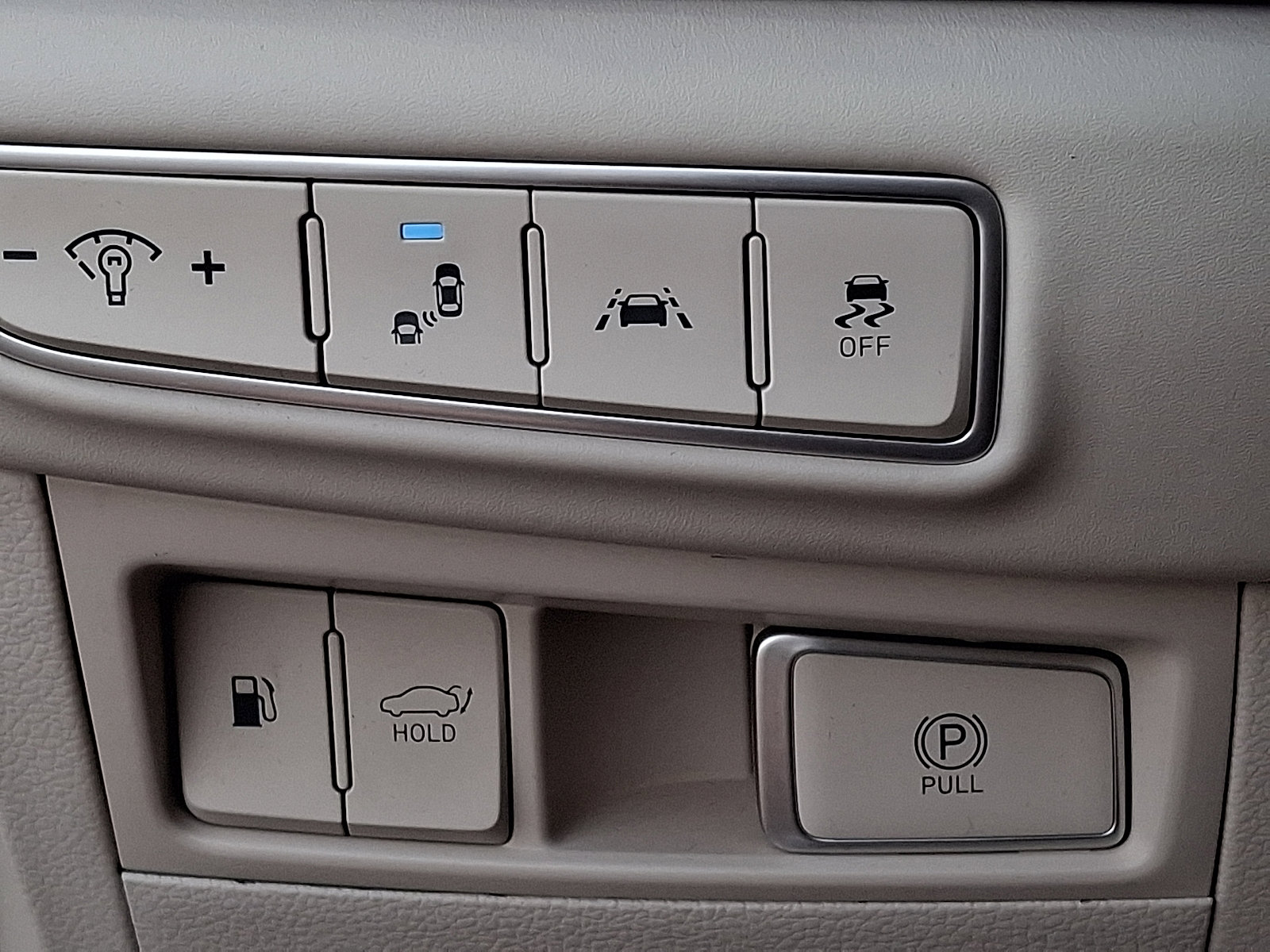 Used 2021 Genesis G90 5.0 Ultimate image 26