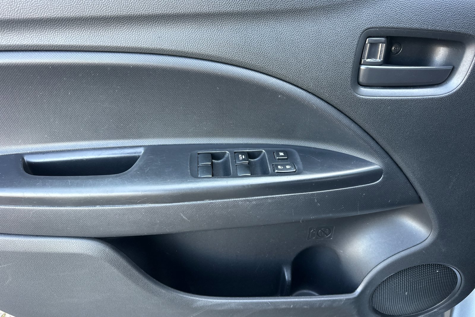 Used 2021 Mitsubishi Mirage image 11