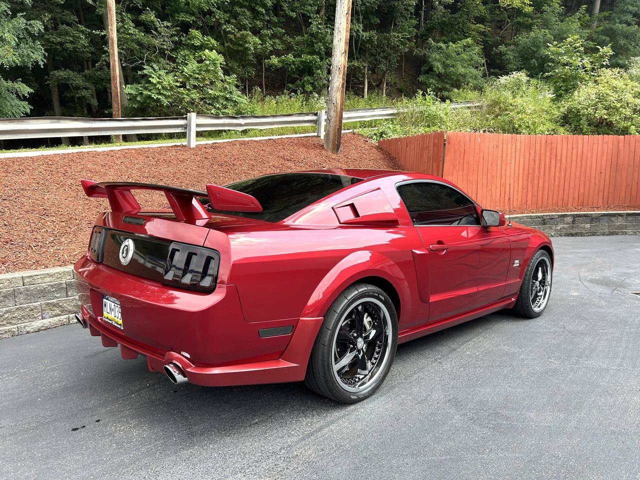 Used 2007 Ford Mustang GT RWD image 6