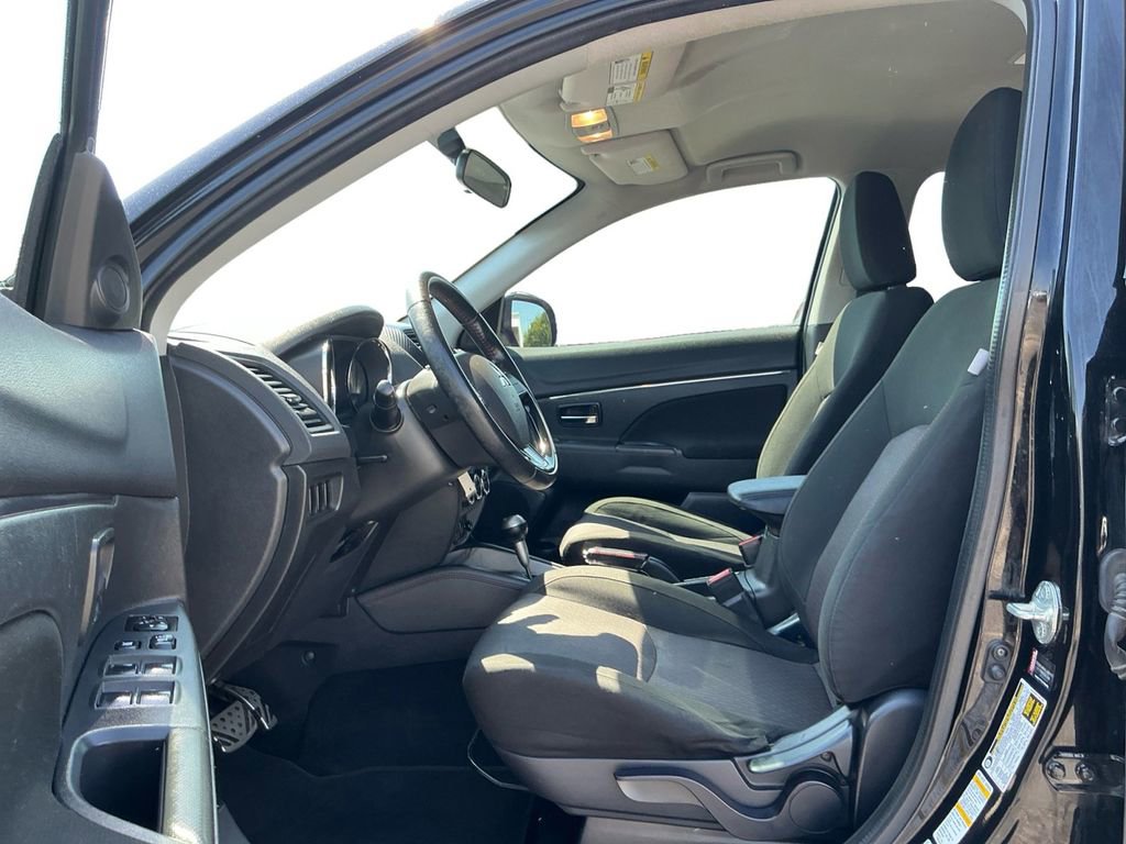 Used 2019 Mitsubishi Outlander Sport LE FWD image 14