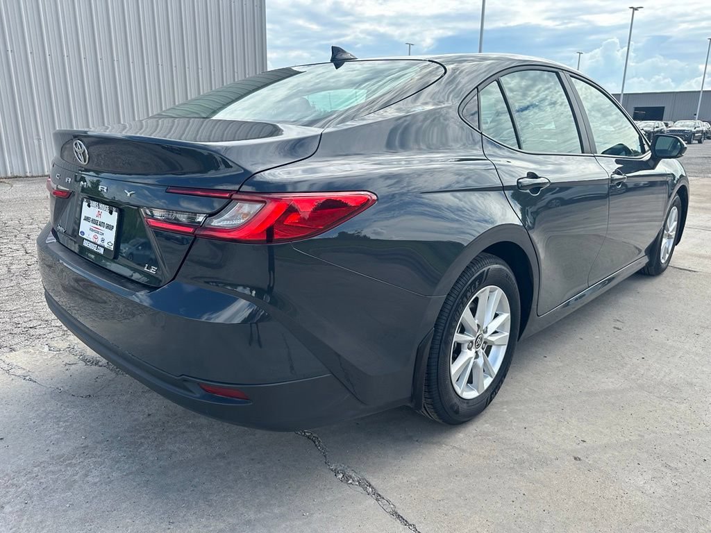 Used 2025 Toyota Camry LE w/ Convenience Package FWD image 5