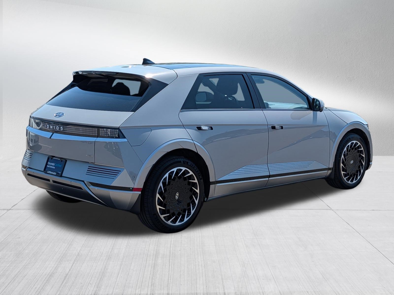 Certified 2023 Hyundai Ioniq 5 Limited AWD/4WD image 7
