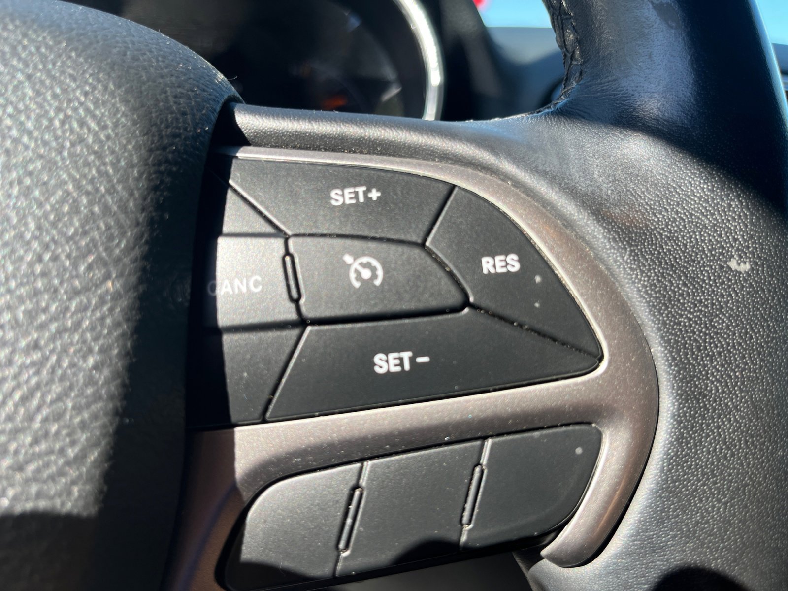 Used 2021 Jeep Grand Cherokee Laredo X image 20