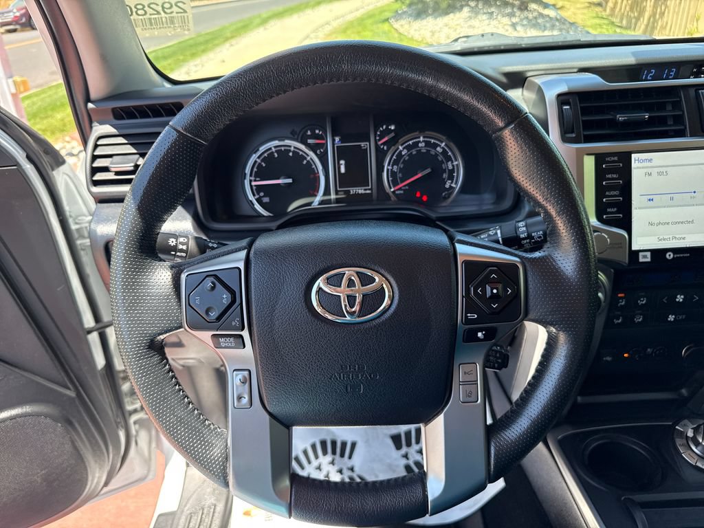 Used 2024 Toyota 4Runner Limited AWD/4WD image 15