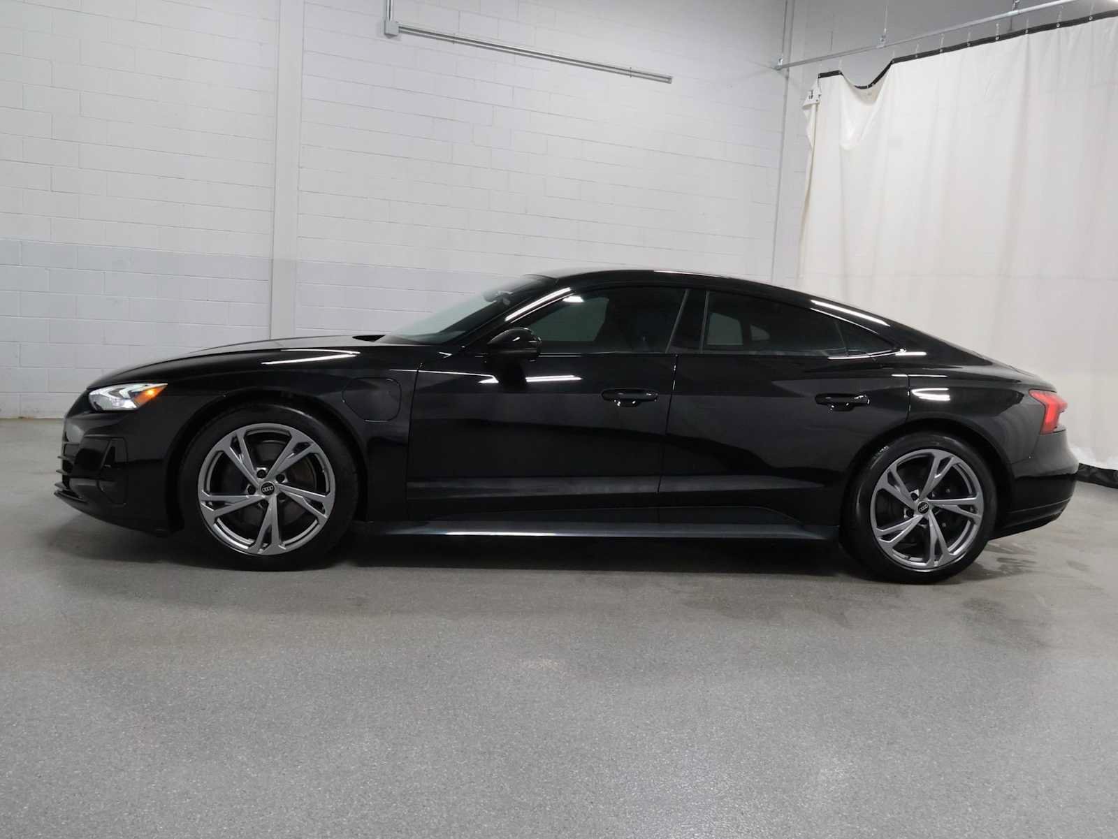 Used 2022 Audi e-tron GT Premium Plus AWD/4WD image 2