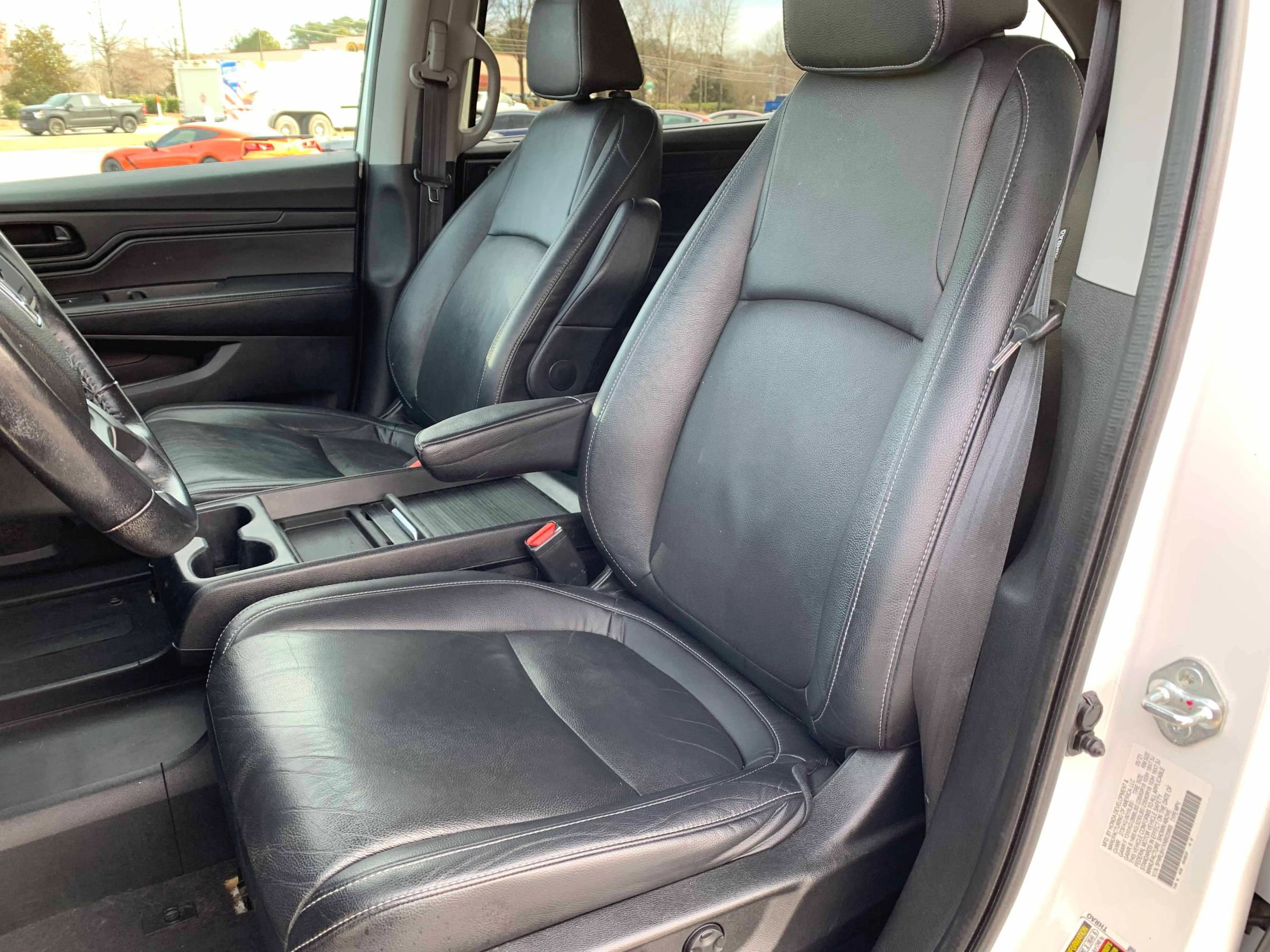 Used 2022 Honda Odyssey EX-L image 2