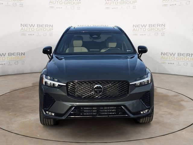 New 2026 Volvo XC60 B5 Plus AWD/4WD image 8