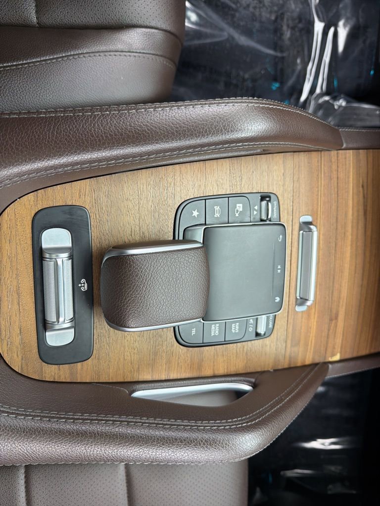 Used 2022 Mercedes-Benz GLS 450 4MATIC image 16