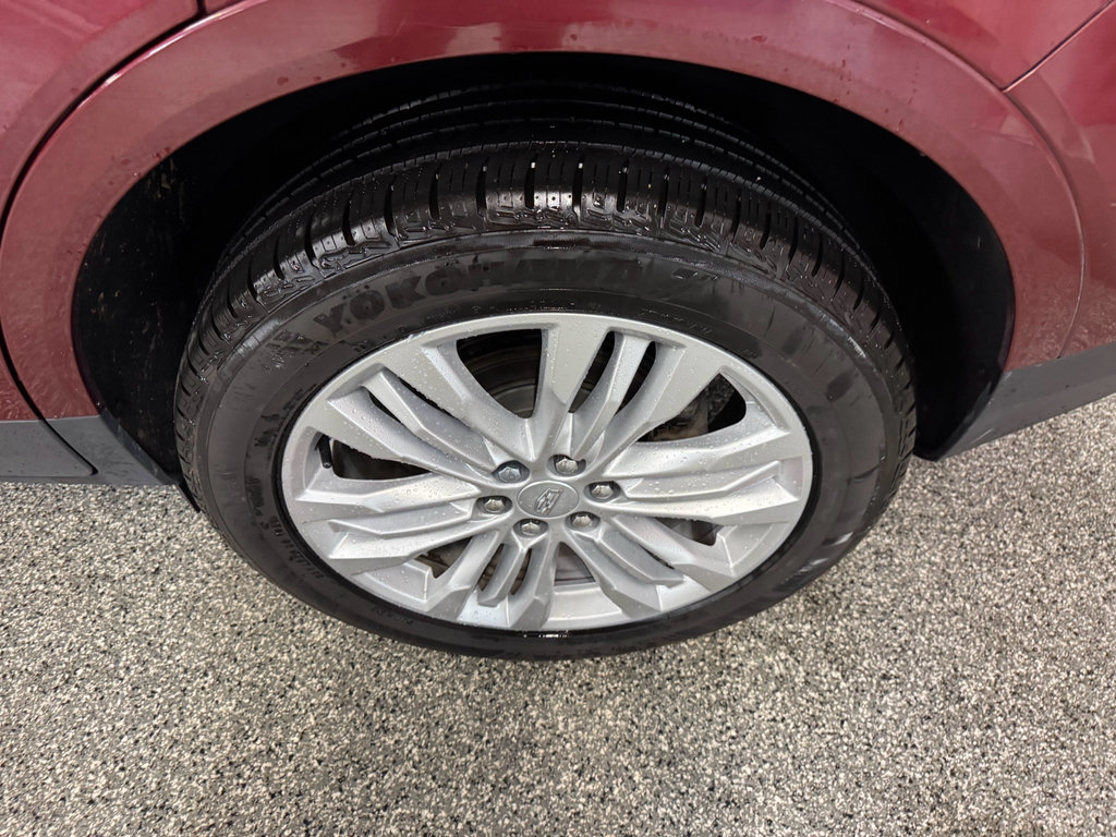 Used 2017 Cadillac XT5 Premium Luxury w/ Advanced Security Package FWD image 14