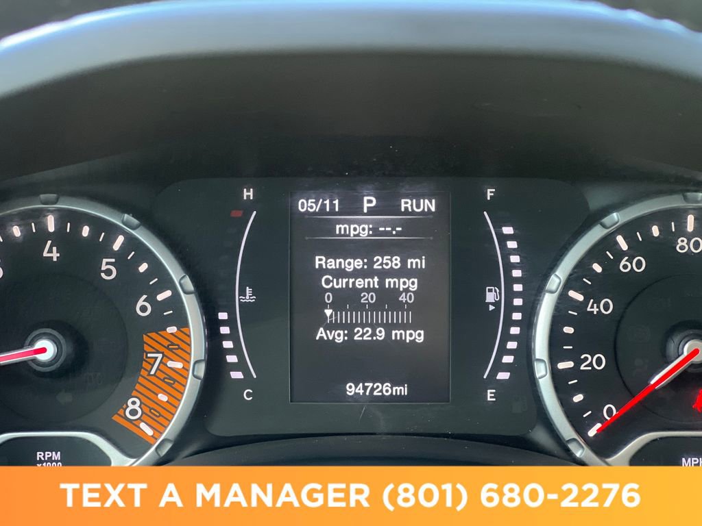 Used 2019 Jeep Renegade Latitude w/ Cold Weather Group AWD/4WD image 16
