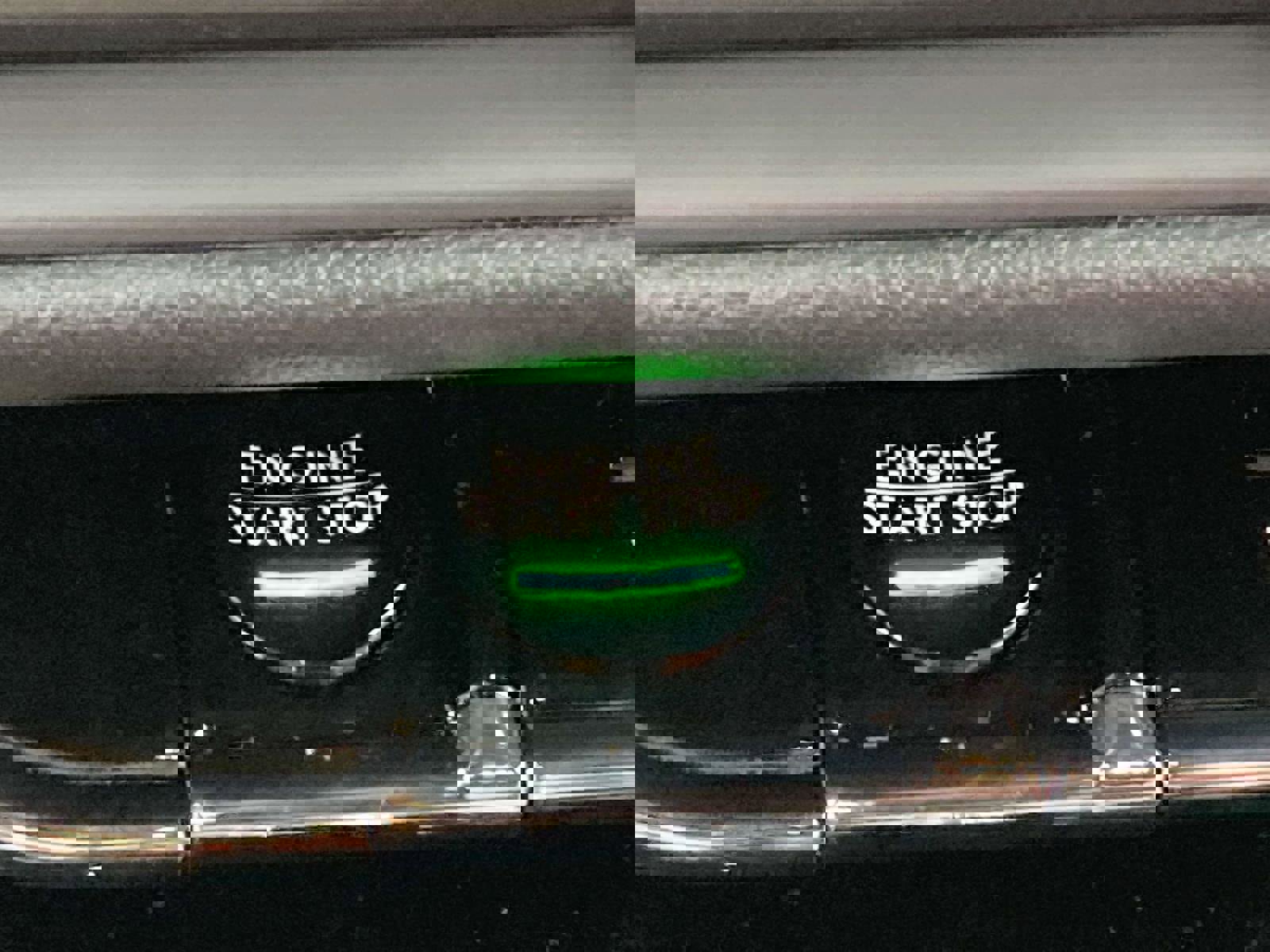 New 2025 Lincoln Corsair Reserve w/ Equipment Group 202A image 26