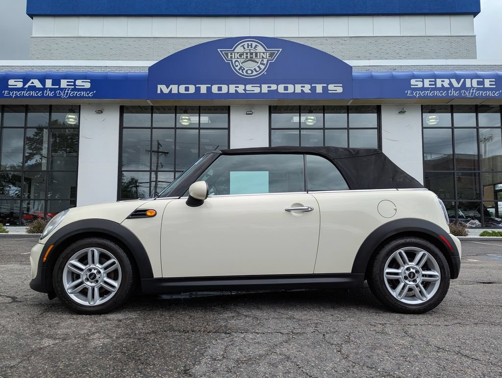 Used 2011 MINI Cooper Convertible FWD video 1