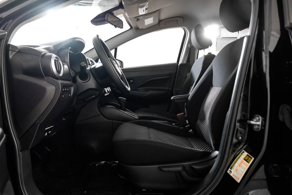 Used 2024 Nissan Versa S w/ Trunk Package image 4